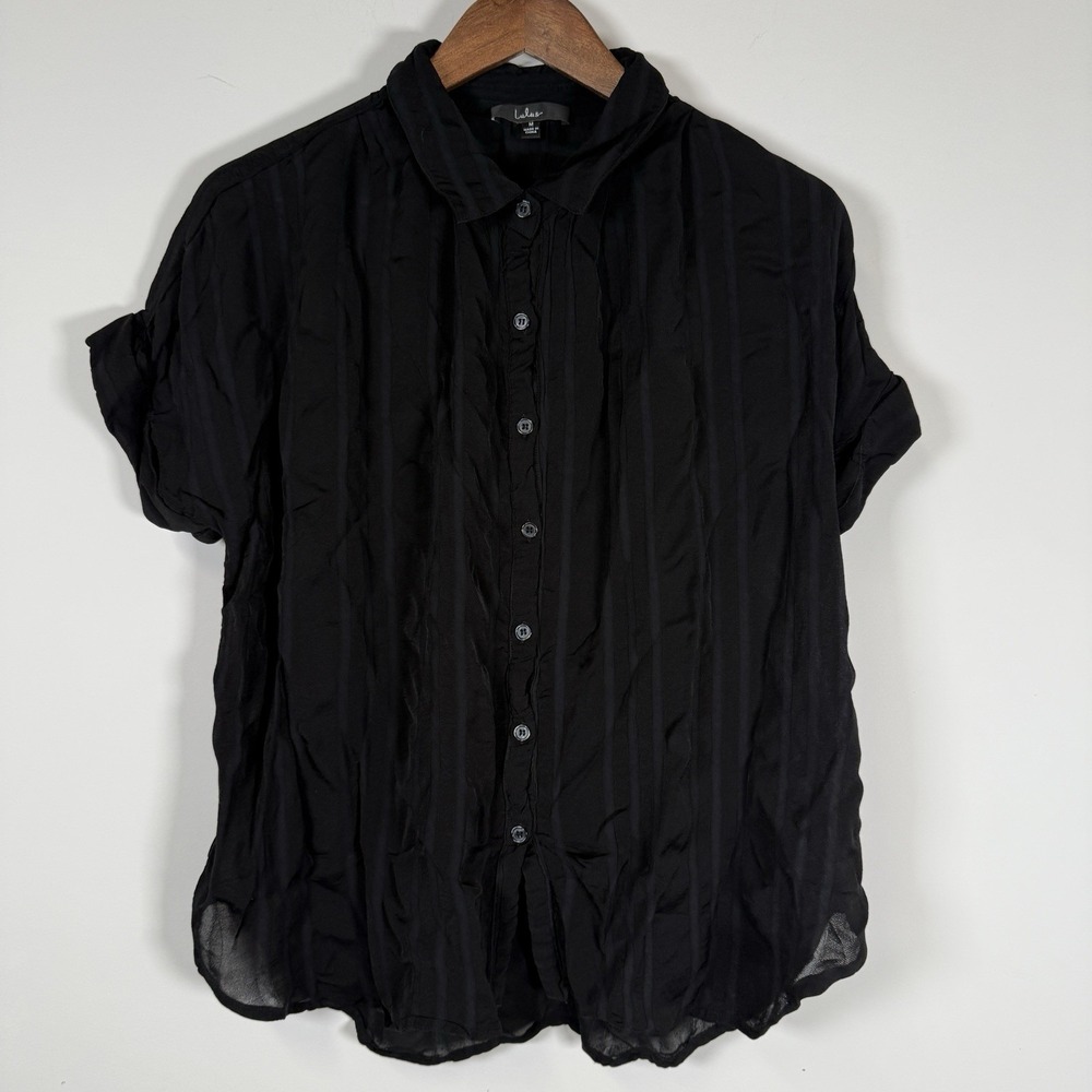 Lulus Black Blouse Women's Size Medium Top Short Sleeve Button Down Relaxed Fit